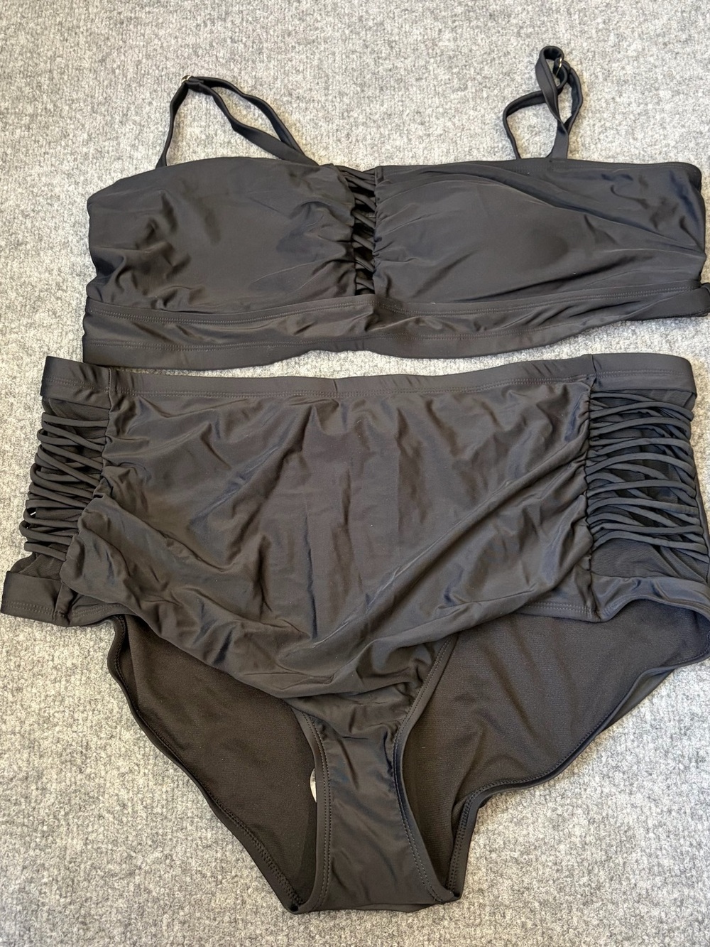 Black High-Waist Ruched Bandeau Bikini Set - Women‎ Swim